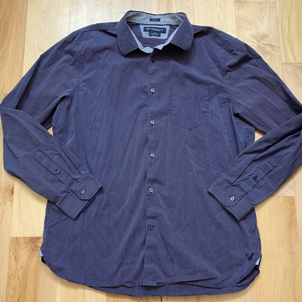 American Eagle Gray/Navy Striped Slim Fit Long Sleeve Button Down Collared Shirt